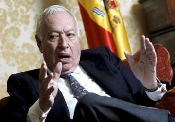 spain sorry for misunderstanding with bolivia s morales