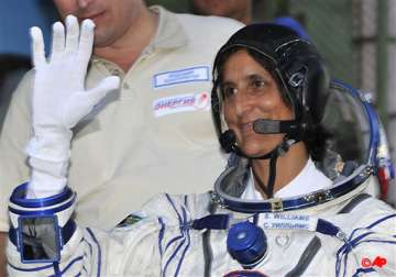 sunita williams colleagues reach international space station