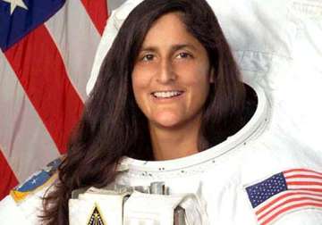 sunita williams greets happy diwali to all indians from space