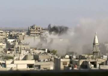 syrian troops renew shelling of homs 38 killed