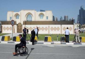 taliban close qatar office to protest flag fracas