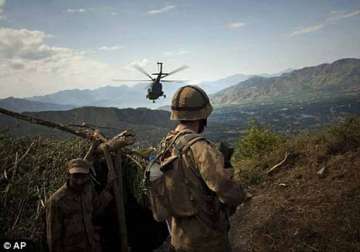 pakistani jets target militant bases 40 killed