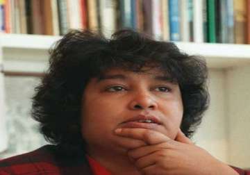 taslima nasreen diagnosed with breast tumours in us