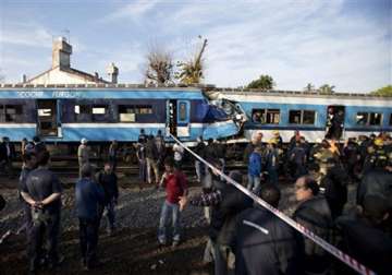 three killed 55 injured in argentina train collision