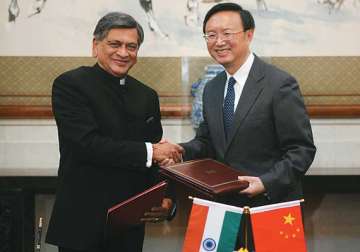 ties with china priority of india s foreign policy says krishna