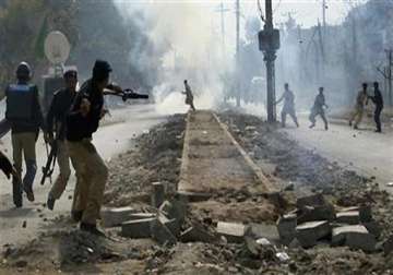 toll in sectarian clash in pakistani punjab rises to 12