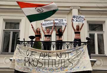 topless protest in ukraine against indian embassy