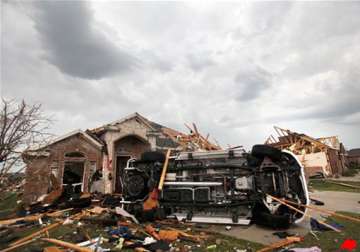 tornaodoes rip through dallas fort worth