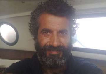 turkish man sails 2 500 miles in search of love