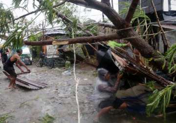 typhoon rammasun kills 20 in philippines