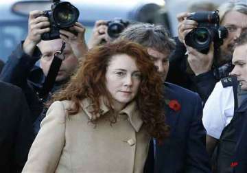 uk phone hacking trial opens for top murdoch aides