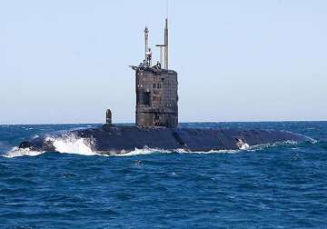 uk submarine joins mh370 plane hunt