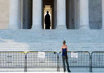 us gov t shutdown enters 2nd week no end in sight