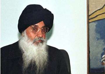 us sikh group to serve badal summons in india