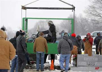 us man buried astride beloved harley motorcycle