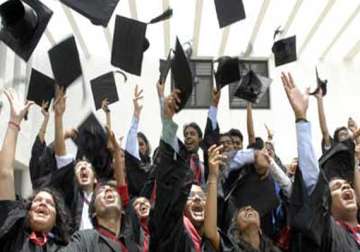 us sees dramatic surge in graduate applications from india