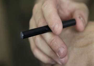 us to ban electronic cigarettes on planes