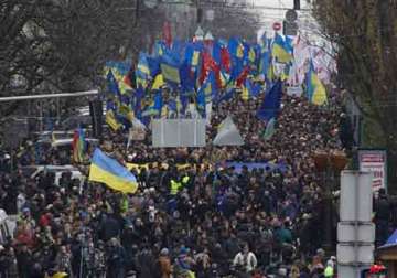 ukraine tens of thousands march through kiev
