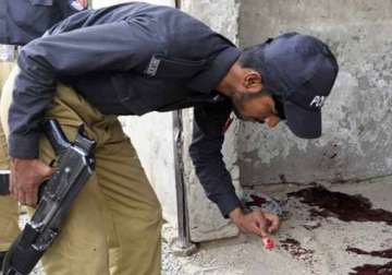 unidentified gunmen shot and killed 6 persons in quetta