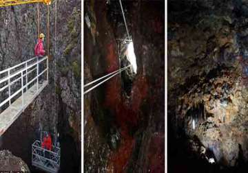 want to explore the volcano from inside go to iceland watch pics