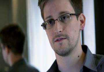 whistleblower snowden leaves hong kong for third country