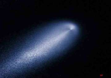 will icy comet survive close encounter with sun