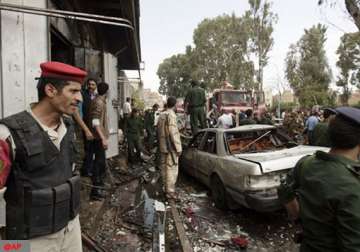 yemen minister survives al qaeda car bomb attack