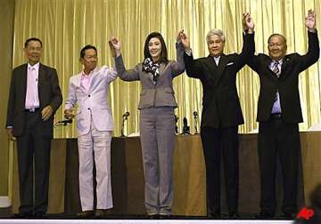 yingluck to lead thai coalition military accepts poll verdict