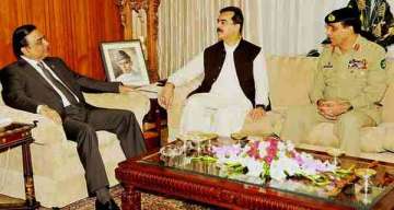 zardari gilani kayani meet amid diplomatic tensions with us