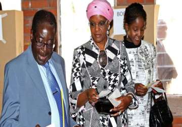 zimbabwe president mugabe s daughter marries pilot