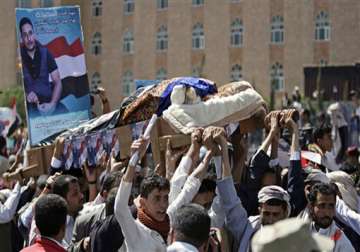 18 killed in renewed yemen violence