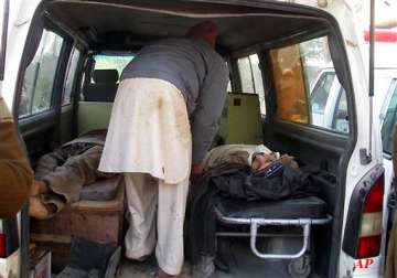 8 killed in taliban attack on pak police station
