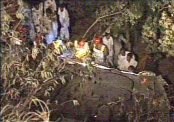 23 killed in bus accident in pakistan