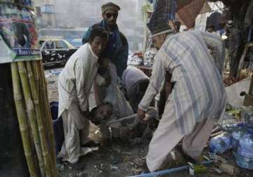 6 killed 50 injured in pak blast