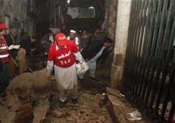 7 killed 50 injured in pak blast