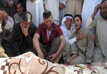 35 killed 75 injured in iraq suicide bombing