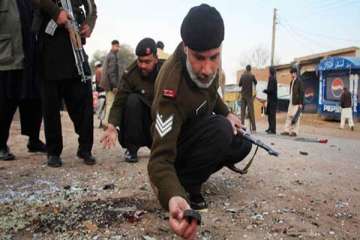 16 killed 40 injured in suicide attack in northwest pakistan