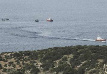 12 dead as boat capsizes between malta italy