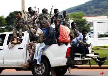 16 dead in fighting in central african republic capital