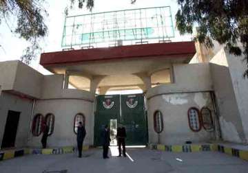 40 inmates escape from prison in libya