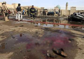 15 killed in iraq mosque bombing