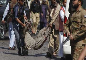 12 killed in pakistan suicide attack
