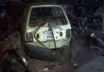 3 killed 14 injured in blast outside imambargah in pakistan