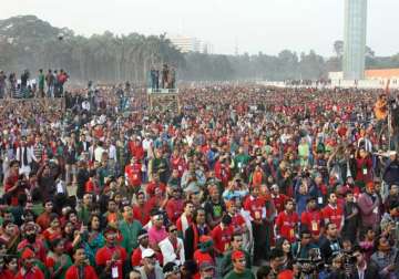 2.5 lakh people in bangladesh sing national anthem breaking world record set by indians
