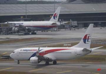 122 objects spotted in search for lost jet malaysia