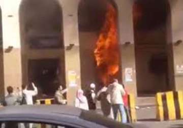 15 people killed 130 injured in saudi hotel blaze