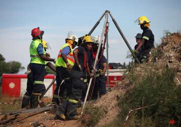 11 trapped miners rescued from south african mine