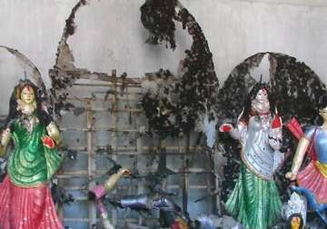 100 year old hindu temple vandalised torched in bangladesh