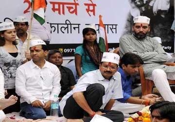 36 743 delhi citizens sign up for aap s civil disobedience movement