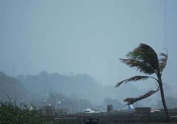 mahasen weakens likely to move towards bangladesh myanmar